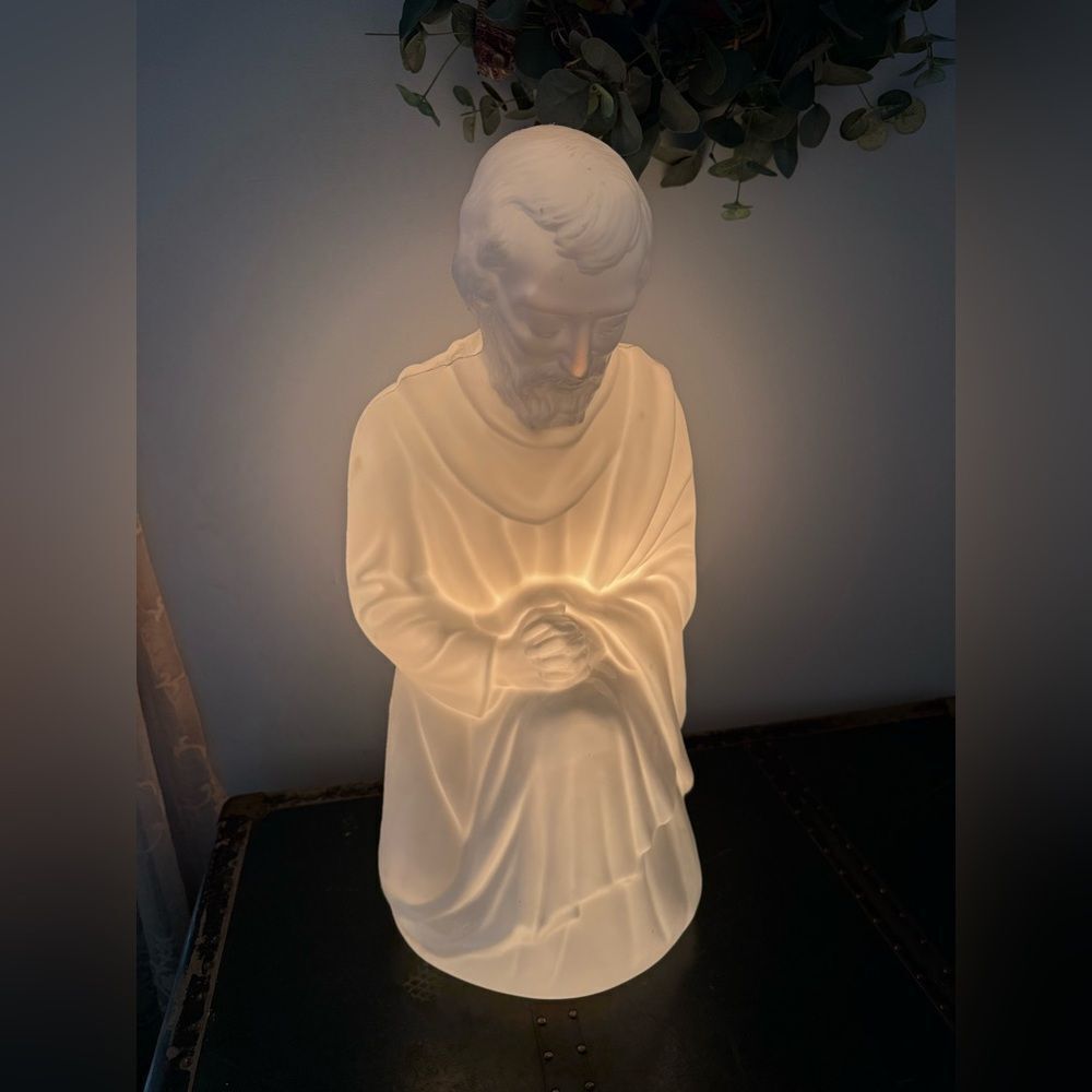 Empire Nativity White Lighted Joseph Blow Mold Vintage Working 28" Tall